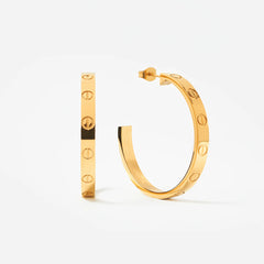Glam Hoop "Love Me"