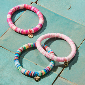 Bunte Kinderarmbänder